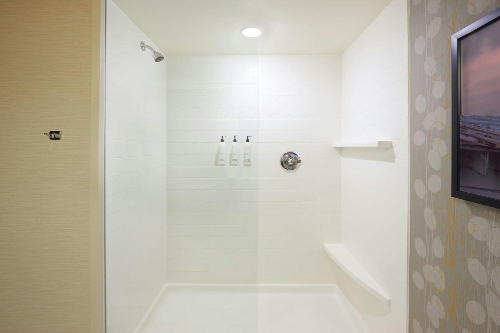 Fairfield & By Marriott Downtown 3*