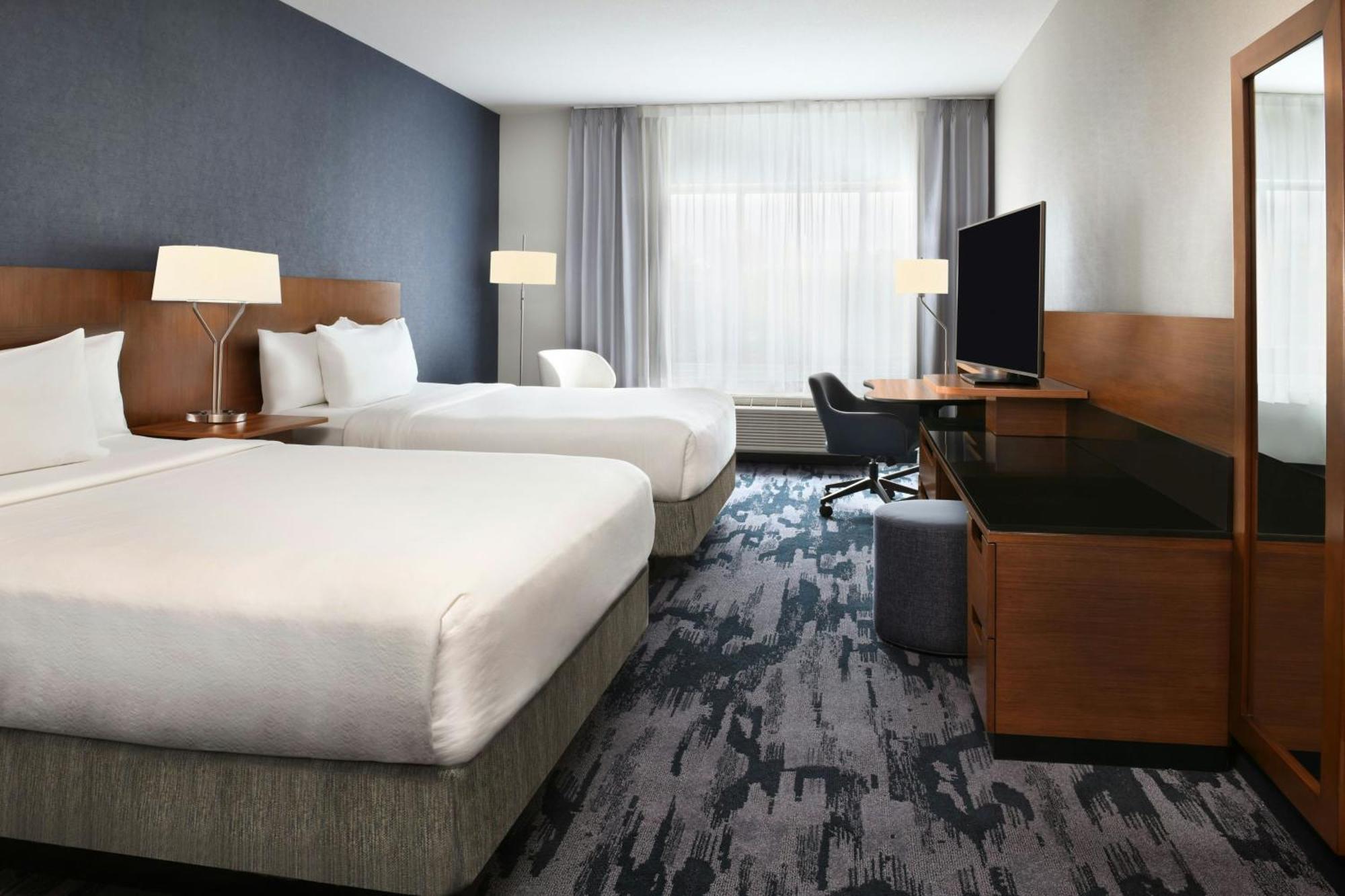 Hotel Fairfield & By Marriott Downtown